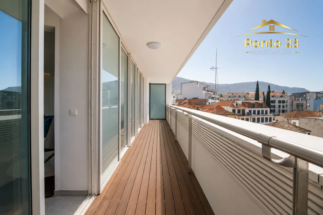 Apartamento T4 para Venda em Funchal (Se) Foto 2