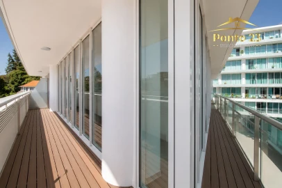 Apartamento T4 para Venda em Funchal (Se)