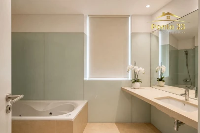 Apartamento T4 para Venda em Funchal (Se)