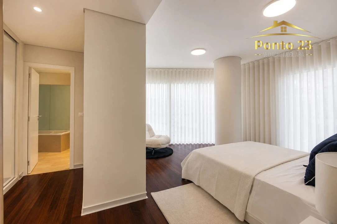 Apartamento T4 para Venda em Funchal (Se) Foto 9