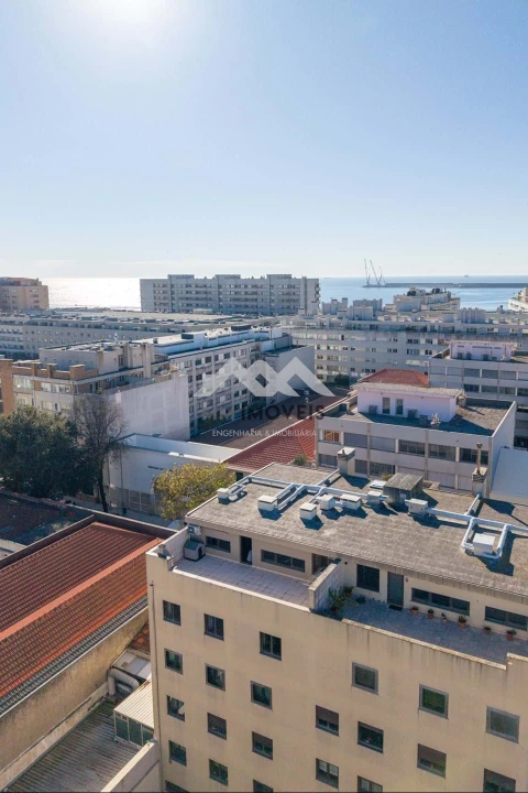 Apartamento T5 para Venda em Matosinhos e Leça da Palmeira