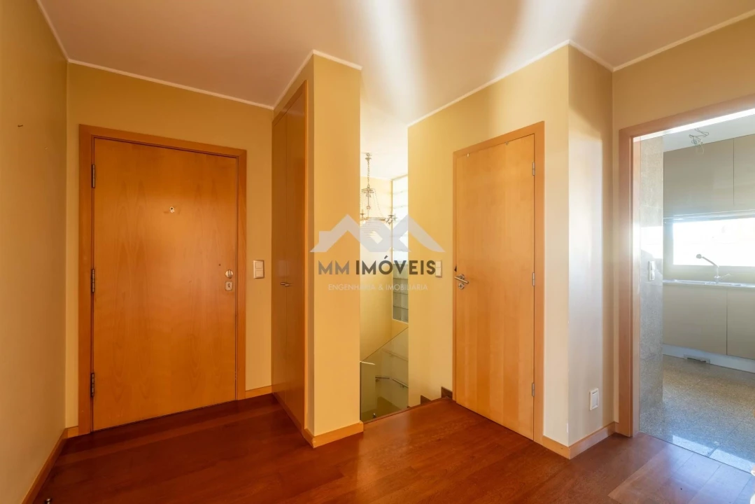 Apartamento T5 para Venda em Matosinhos e Leça da Palmeira Foto 13