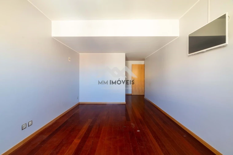 Apartamento T5 para Venda em Matosinhos e Leça da Palmeira Foto 33