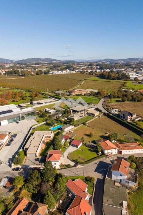 Moradia T4 para Venda em Vila Nova de Famalicão e Calendário