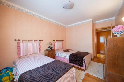 Apartamento T5 para Venda em Campanhã