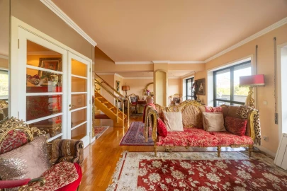 Apartamento T5 para Venda em Campanhã