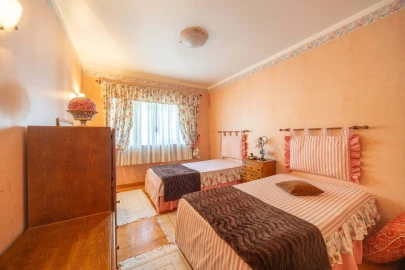 Apartamento T5 para Venda em Campanhã