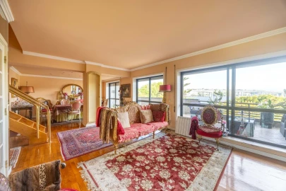 Apartamento T5 para Venda em Campanhã
