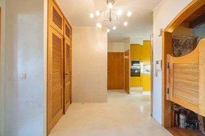 Apartamento T5 para Venda em Campanhã