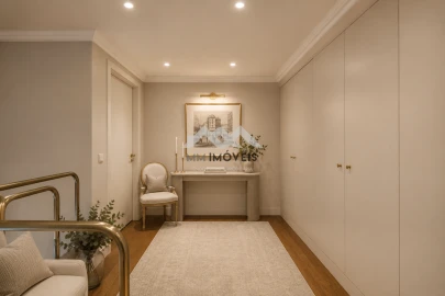 Apartamento T5 para Venda em Campanhã