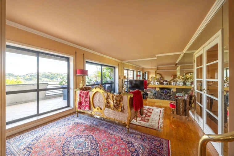Apartamento T5 para Venda em Campanhã Foto 13