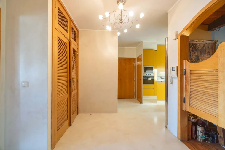Apartamento T5 para Venda em Campanhã Foto 22