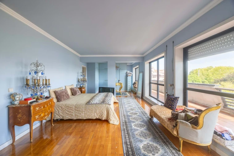 Apartamento T5 para Venda em Campanhã Foto 26