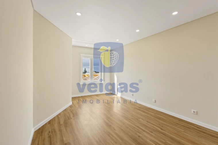 Apartamento T3 para Venda em Peniche Foto 4