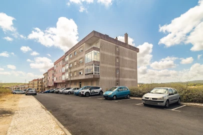 Apartamento T2 para Venda em Agualva e Mira-Sintra
