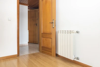 Apartamento T2 para Venda em Agualva e Mira-Sintra