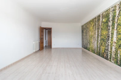 Apartamento T2 para Venda em Agualva e Mira-Sintra