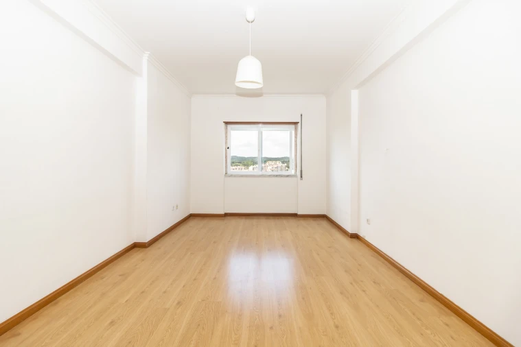 Apartamento T2 para Venda em Agualva e Mira-Sintra Foto 20