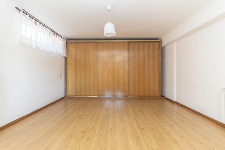 Apartamento T2 para Venda em Agualva e Mira-Sintra Foto 33