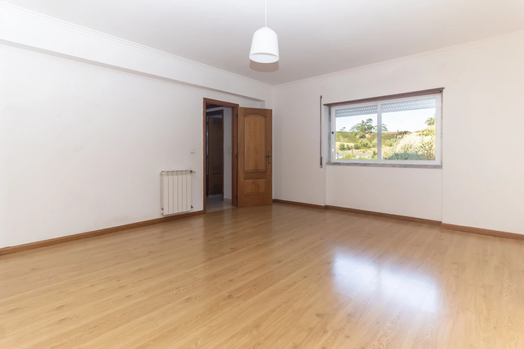 Apartamento T2 para Venda em Agualva e Mira-Sintra Foto 34