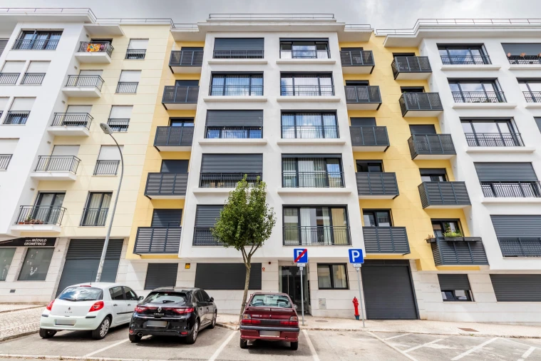 Apartamento T2 para Venda em Águas Livres Foto 46