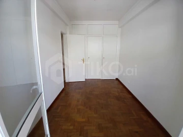 Apartamento T1 para Venda em Algés, Linda-A-Velha e Cruz Quebrada-Dafundo