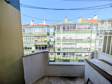 Apartamento T1 para Venda em Algés, Linda-A-Velha e Cruz Quebrada-Dafundo