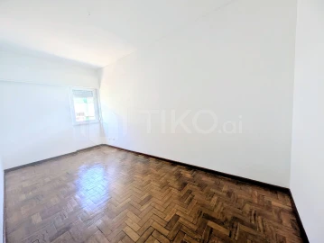 Apartamento T1 para Venda em Algés, Linda-A-Velha e Cruz Quebrada-Dafundo