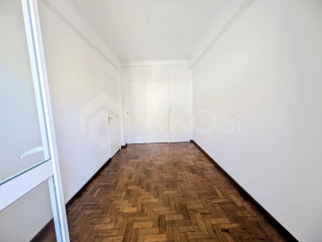 Apartamento T1 para Venda em Algés, Linda-A-Velha e Cruz Quebrada-Dafundo