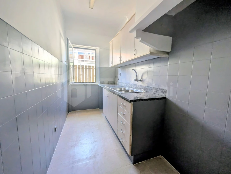 Apartamento T1 para Venda em Algés, Linda-A-Velha e Cruz Quebrada-Dafundo Foto 6