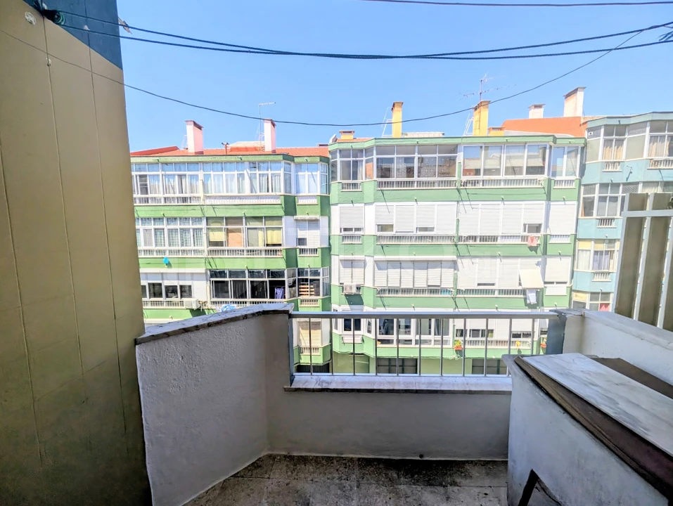 Apartamento T1 para Venda em Algés, Linda-A-Velha e Cruz Quebrada-Dafundo Foto 12