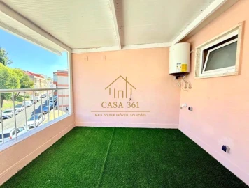 Apartamento T2 para Venda em Agualva e Mira-Sintra