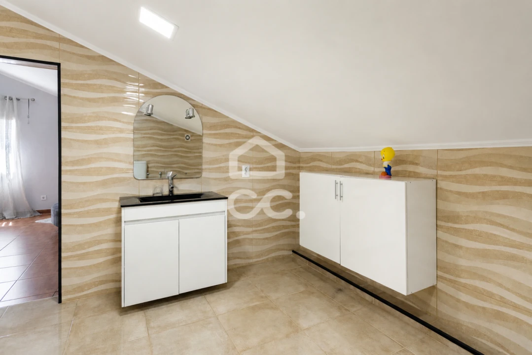 Moradia T5 para Venda em Matosinhos e Leça da Palmeira Foto 36