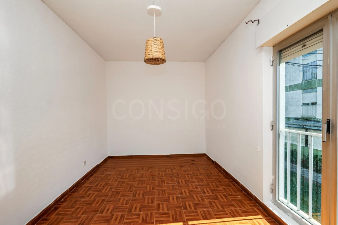 Apartamento T2 para Venda em Massamá e Monte Abraão Foto 14