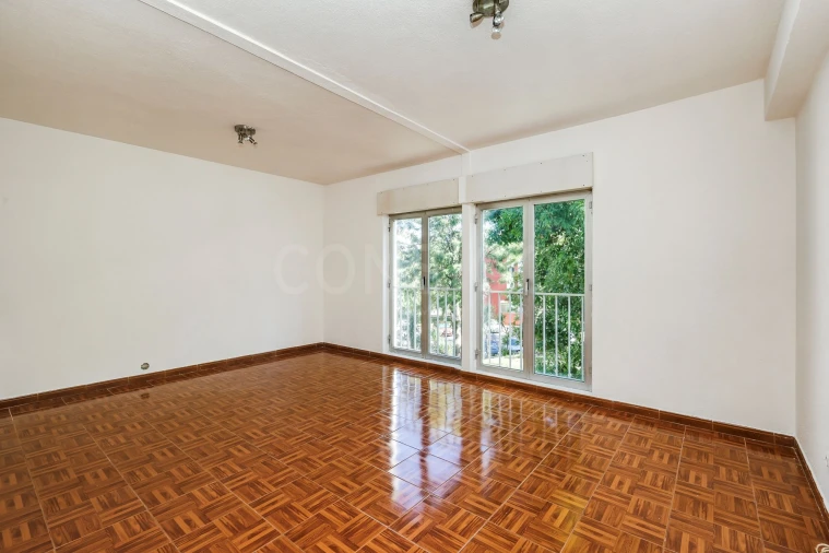 Apartamento T2 para Venda em Massamá e Monte Abraão Foto 10