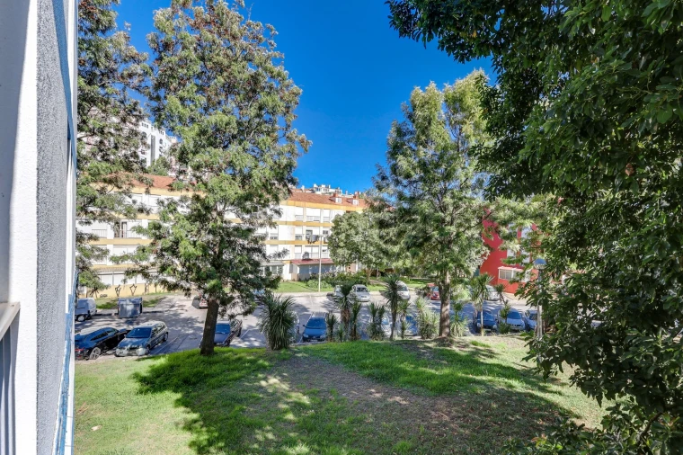 Apartamento T2 para Venda em Massamá e Monte Abraão Foto 21