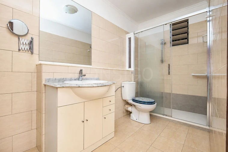 Apartamento T2 para Venda em Massamá e Monte Abraão Foto 18