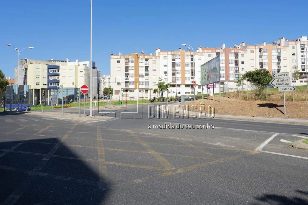 Loja para Arrendamento em Venteira Foto 44