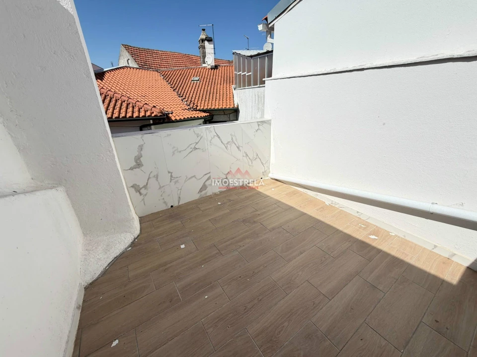 Moradia T3 para Venda em Vila Nova de Tazem Foto 6