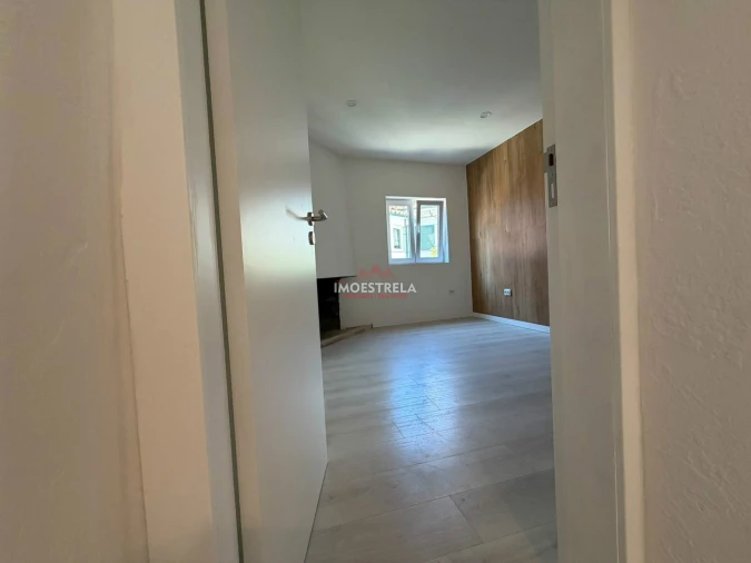 Moradia T3 para Venda em Vila Nova de Tazem Foto 5