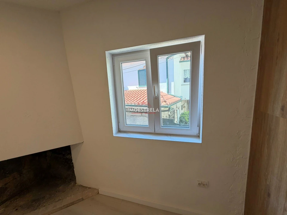 Moradia T3 para Venda em Vila Nova de Tazem Foto 13