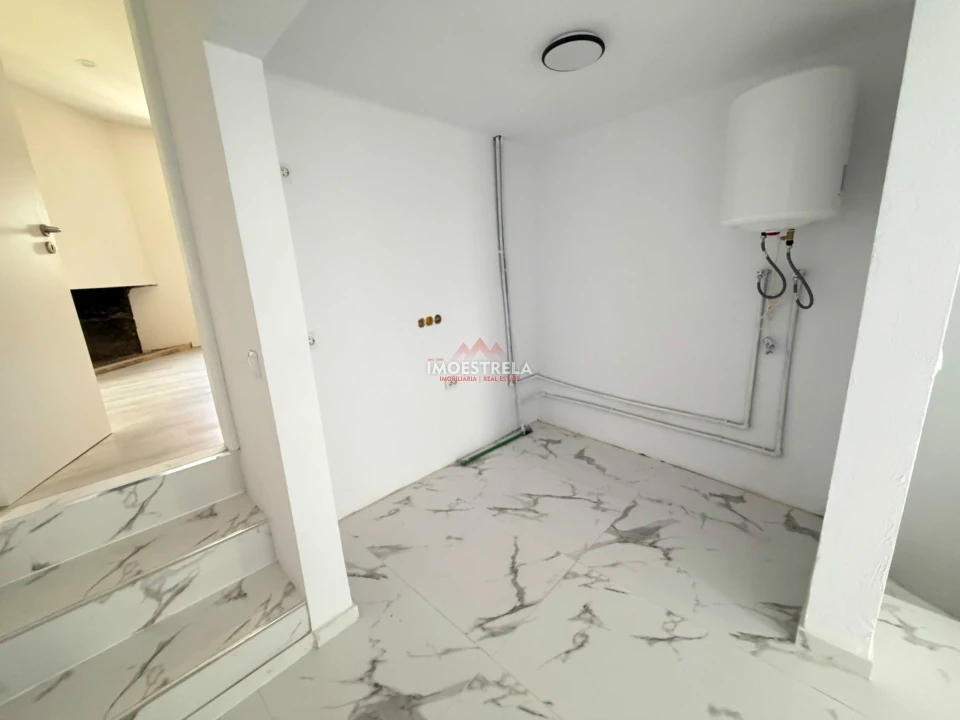 Moradia T3 para Venda em Vila Nova de Tazem Foto 9