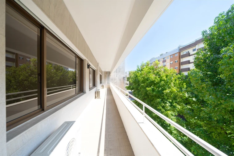 Apartamento T2 para Venda em Azurem Foto 2