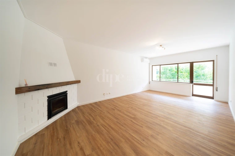 Apartamento T2 para Venda em Azurem Foto 4