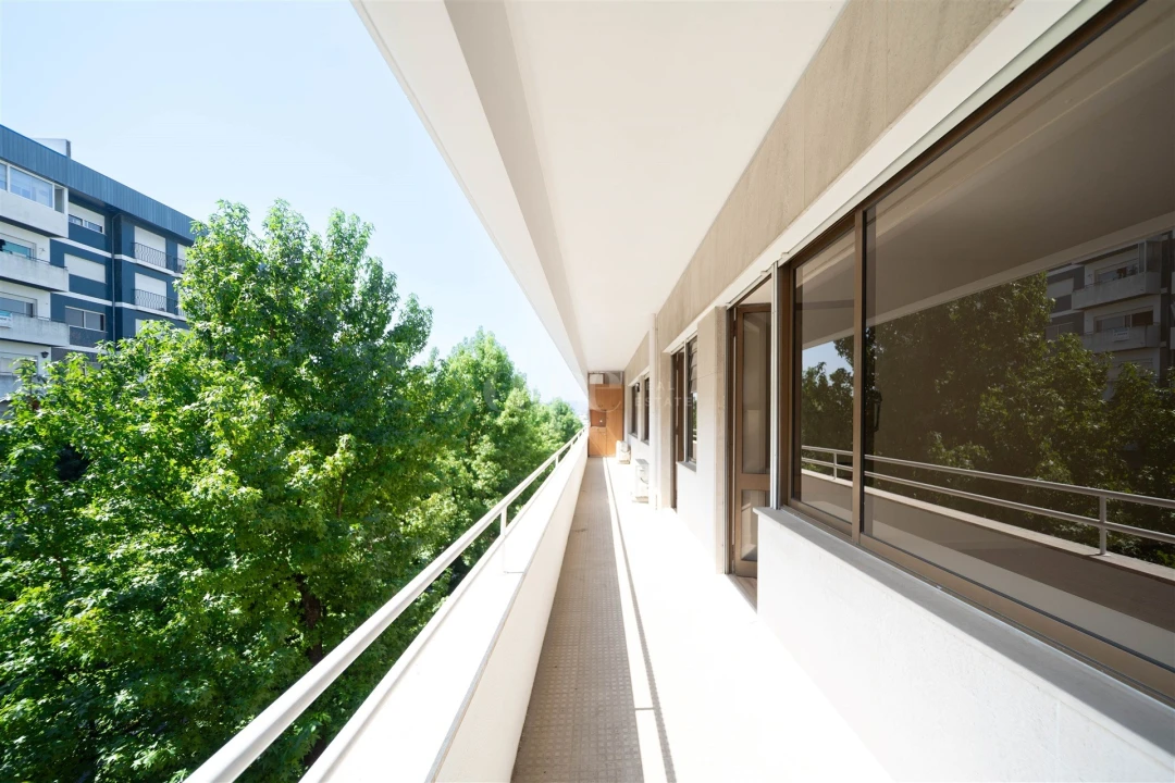 Apartamento T2 para Venda em Azurem Foto 3