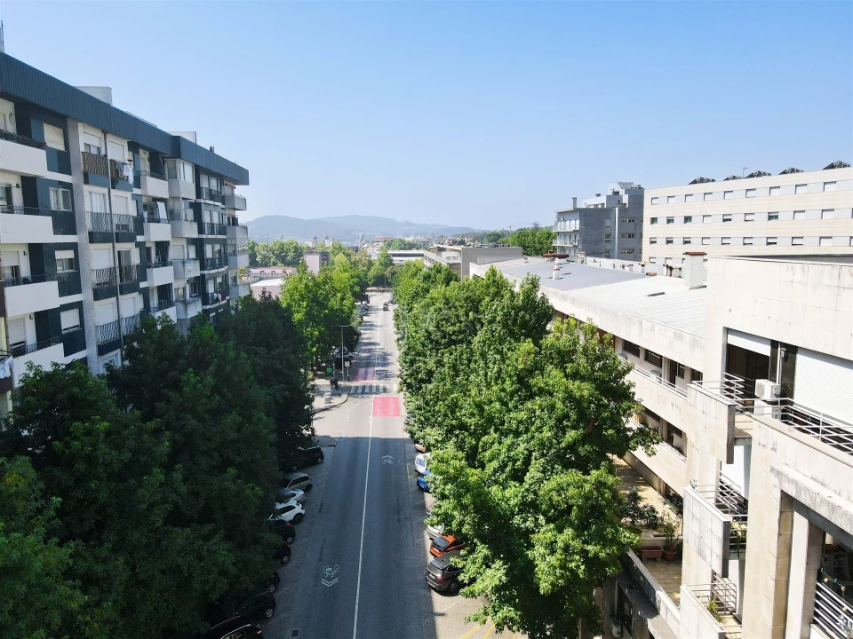 Apartamento T2 para Venda em Azurem Foto 22