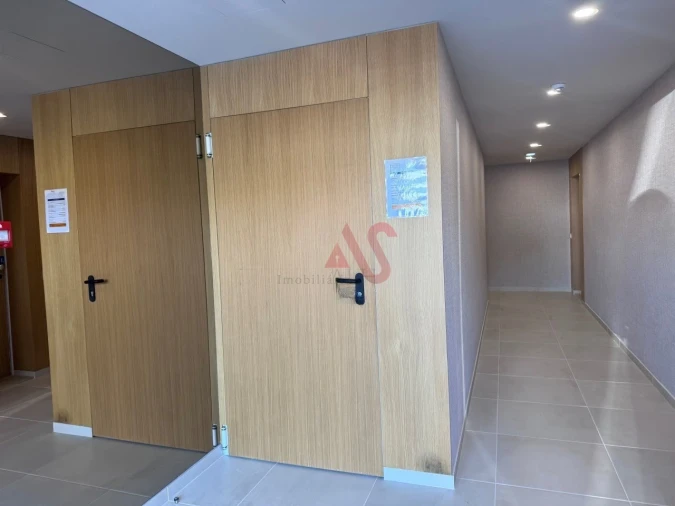 Apartamento T2 para Arrendamento em Canidelo Foto 2