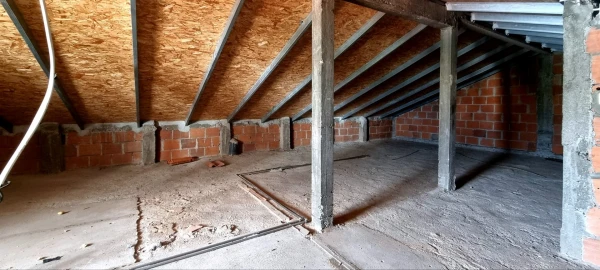 Moradia T10 para Venda em Santo Antonio dos Olivais