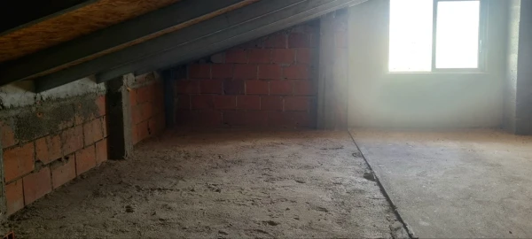 Moradia T10 para Venda em Santo Antonio dos Olivais