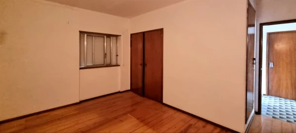 Moradia T10 para Venda em Santo Antonio dos Olivais